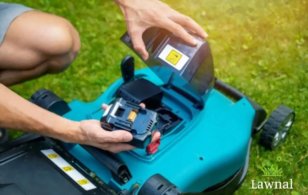 Charge lawn mower battery