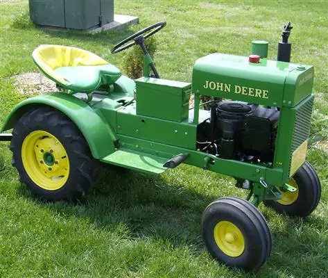 JD 70 tractor