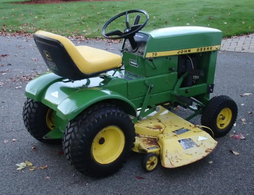 John deere 70 lawn tractor